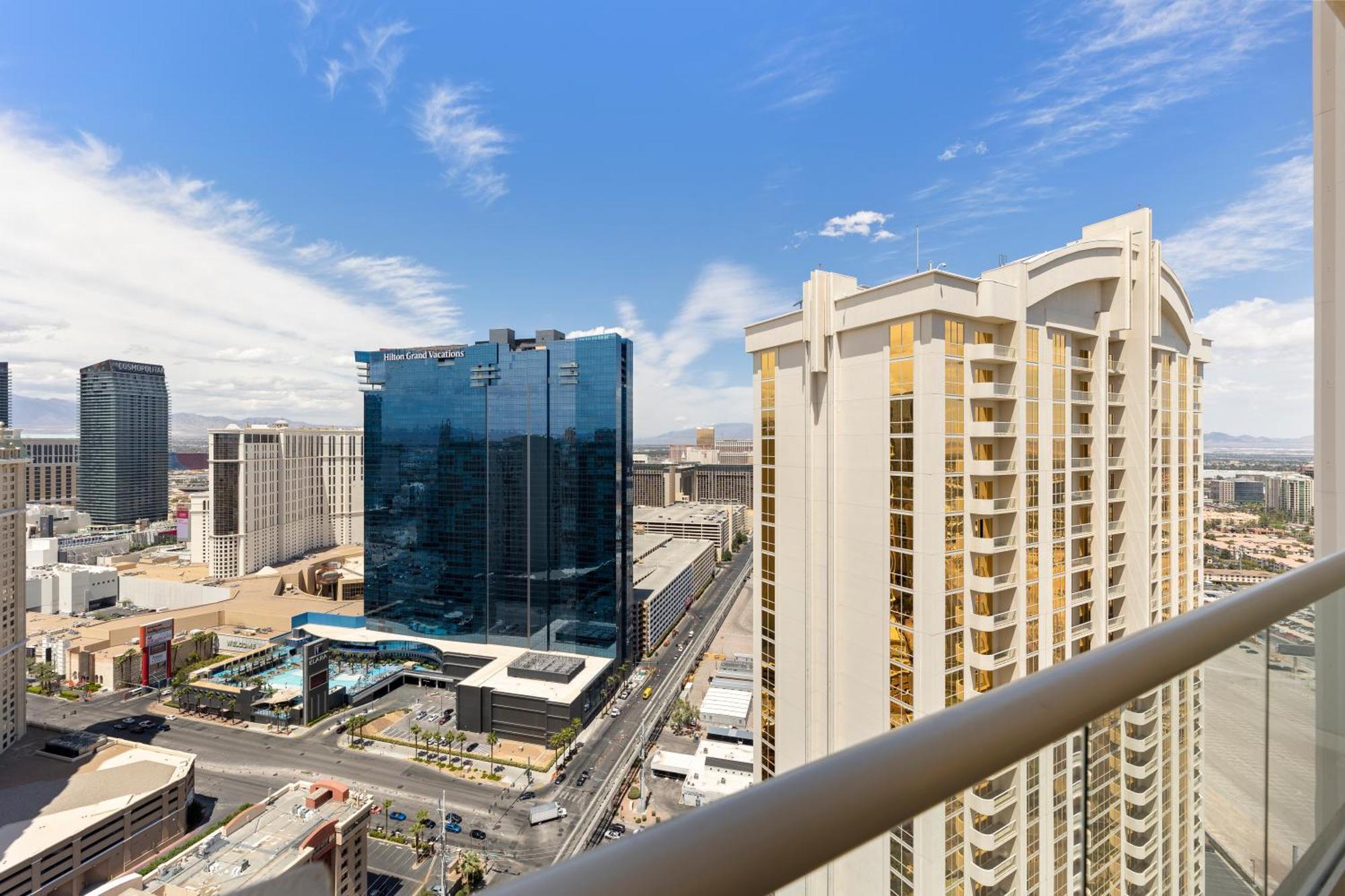 Lucky Gem Penthouse & Luxury Suites At Signature Resort, Balcony Strip View 2605 ลาสเวกัส ภายนอก รูปภาพ